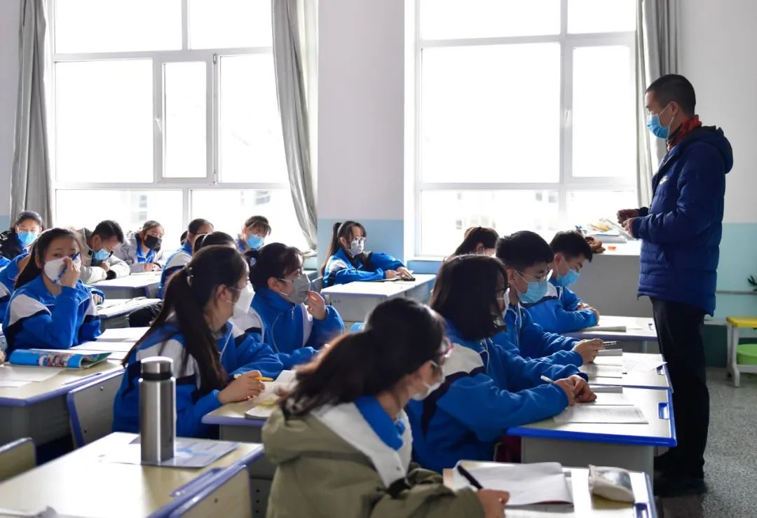 最新疫情下学校开学状况分析报告