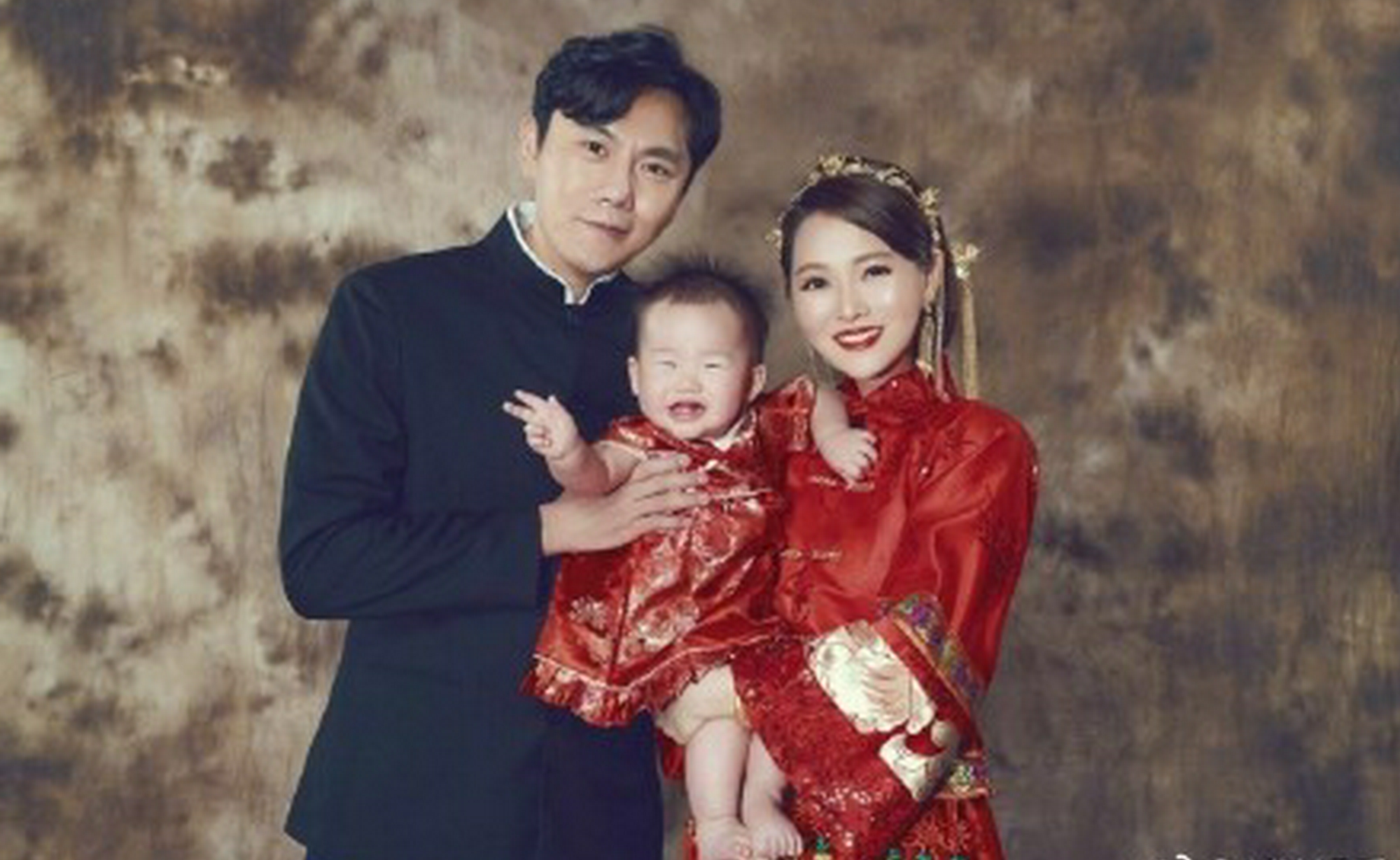 伊能静秦昊夫妻档综艺节目，展现魅力与真实生活之旅