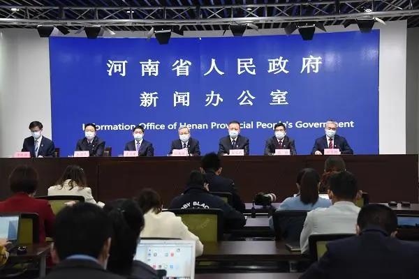 全球新冠疫情挑战与应对策略专题报道