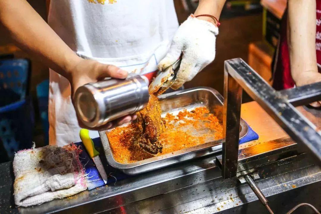 三亚全新夜市，美食、娱乐与文化交流的热力狂欢