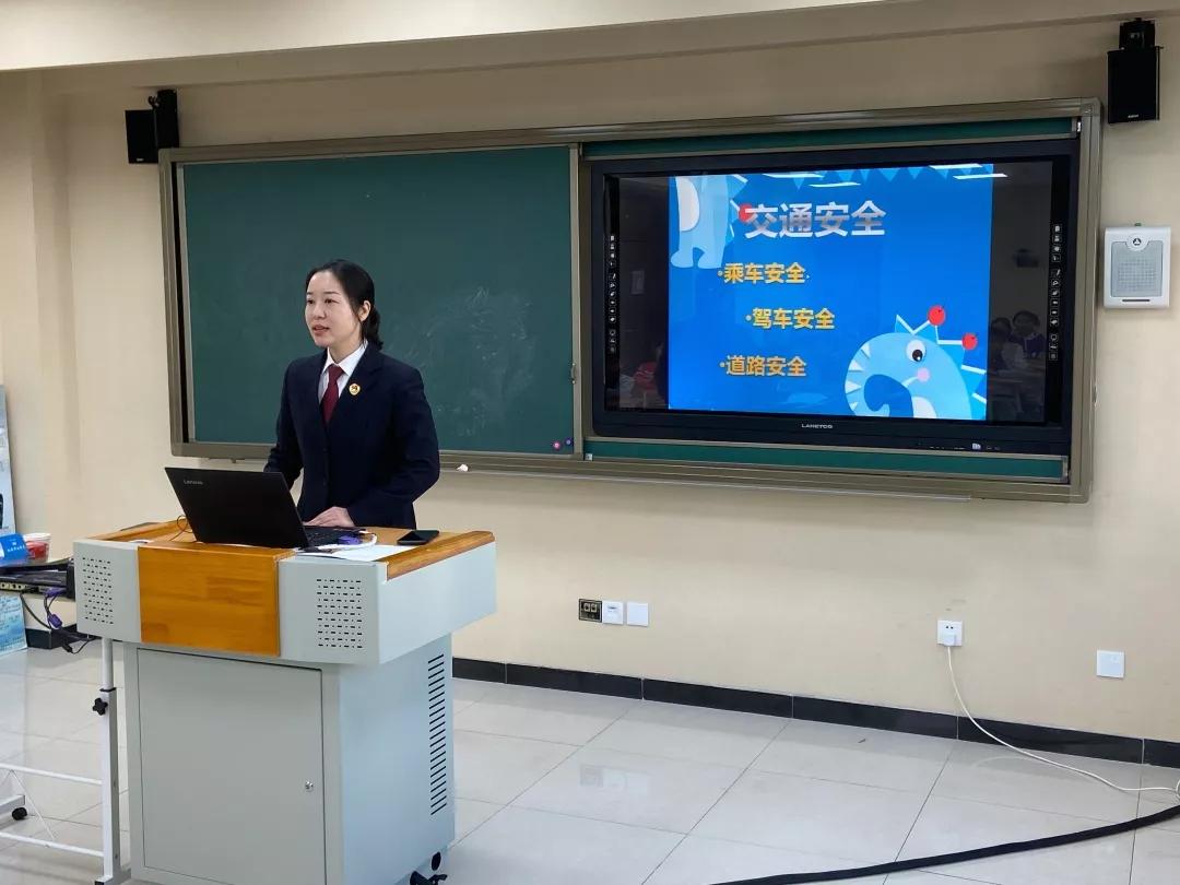 探索时代新潮流，短视频引领潮流风尚！