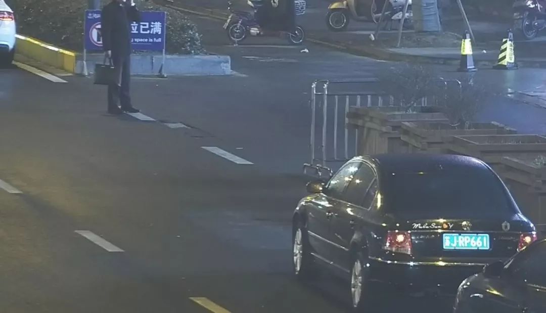 盐城最新红灯区背后的探索与警示