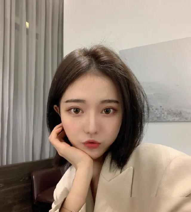 拜金女现象深度解析，探究背后的真相与影响
