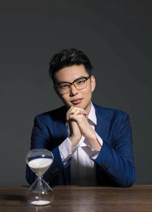 柳下挥最新力作，探索文学新境界之旅
